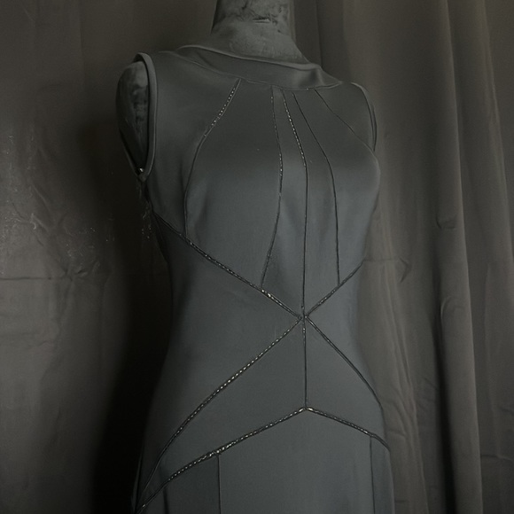 TADASHI SHOJI Floor length sleeveless gown Size XS - Picture 5 of 9